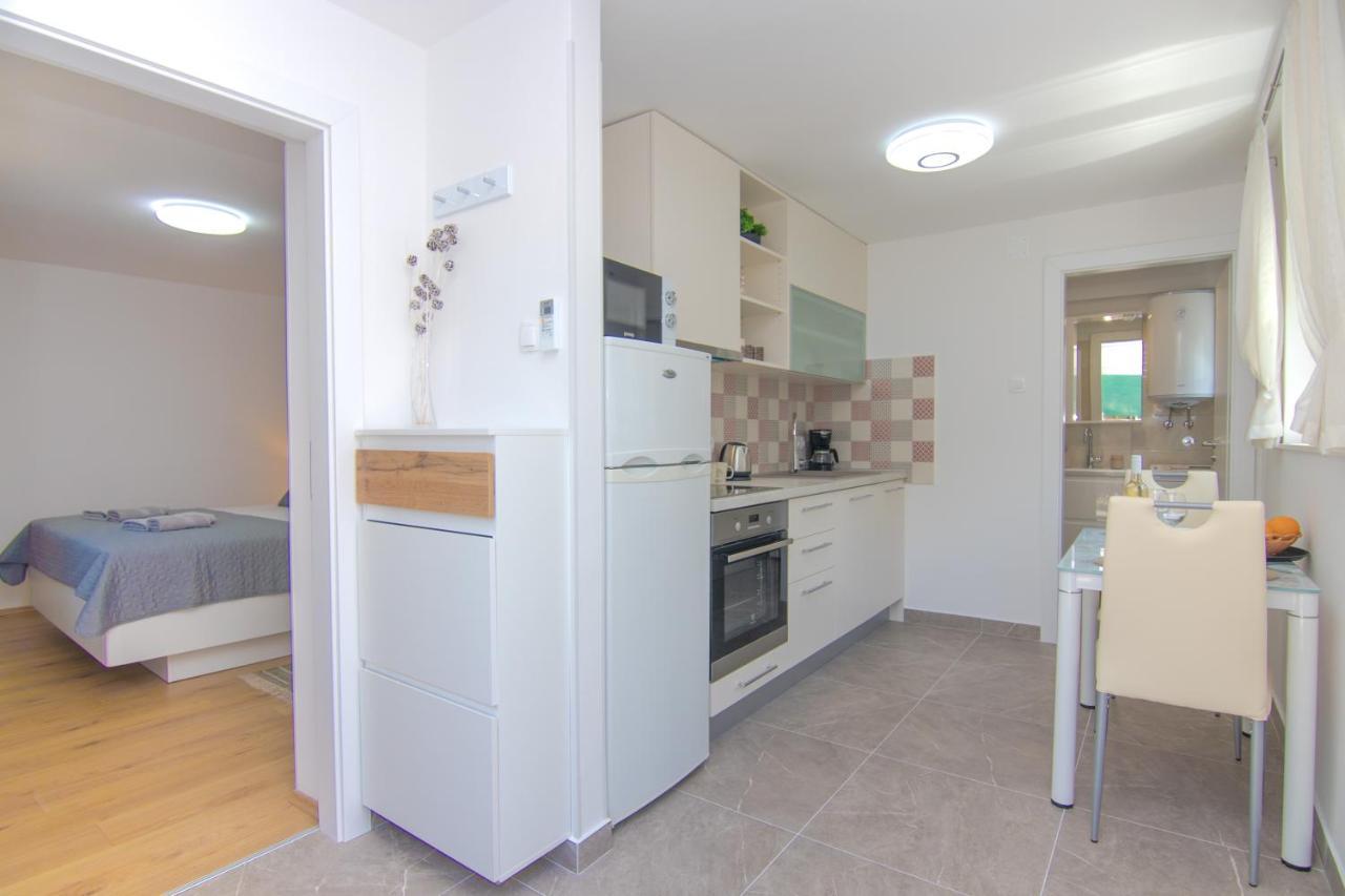Mara Appartement Krk Town